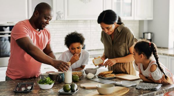 10 Ways to Reduce Gas and Bloating Naturally
