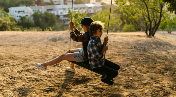 Too Hot to Handle? Keeping Kids Comfy (and Dry) During a Canicule